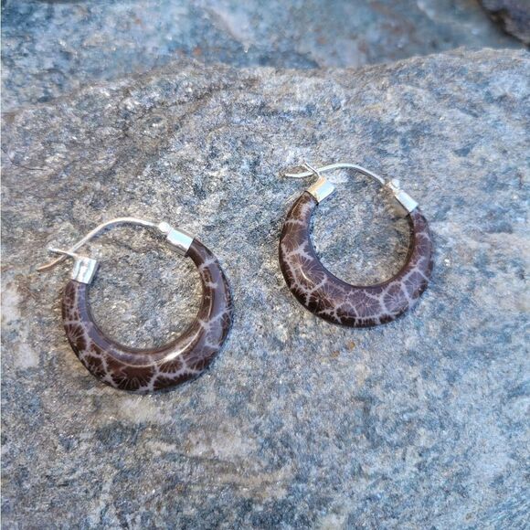 Brown Coral Hoop Earrings in Sterling Silver - Picture 5 of 8